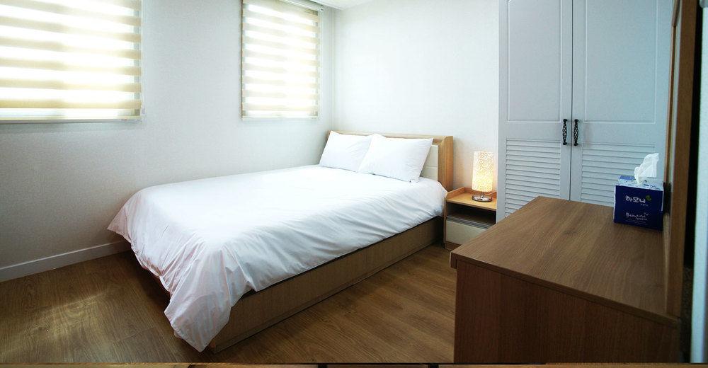 Hotel The Grang Jungmun Согвипхо Экстерьер фото